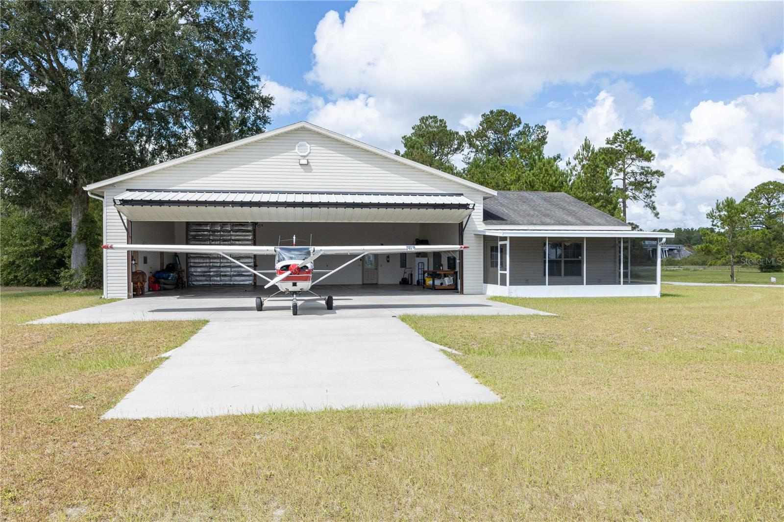 Cannon Creek Airpark Private Hangar For Sale with living quarters