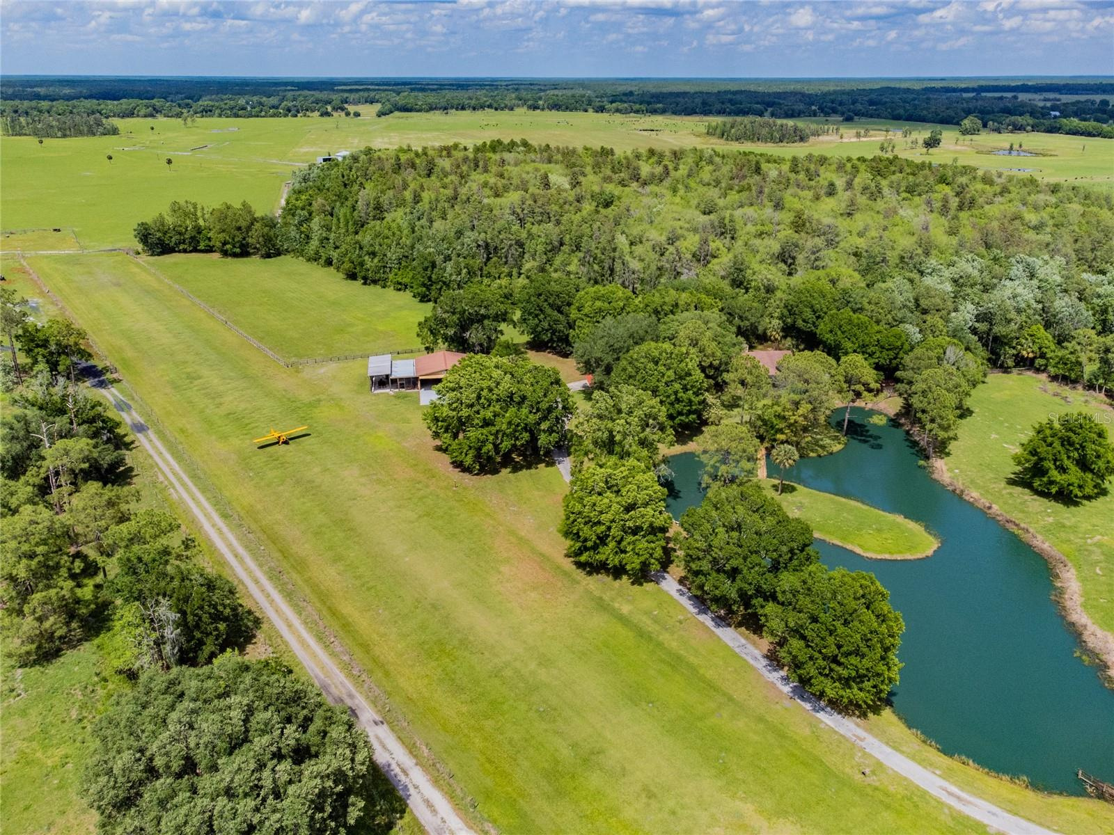 34 Acre Airstrip For Sale in Lakeland, FL $3,499,900 34 Acre Airstrip For Sale in Lakeland, FL $3,499,900