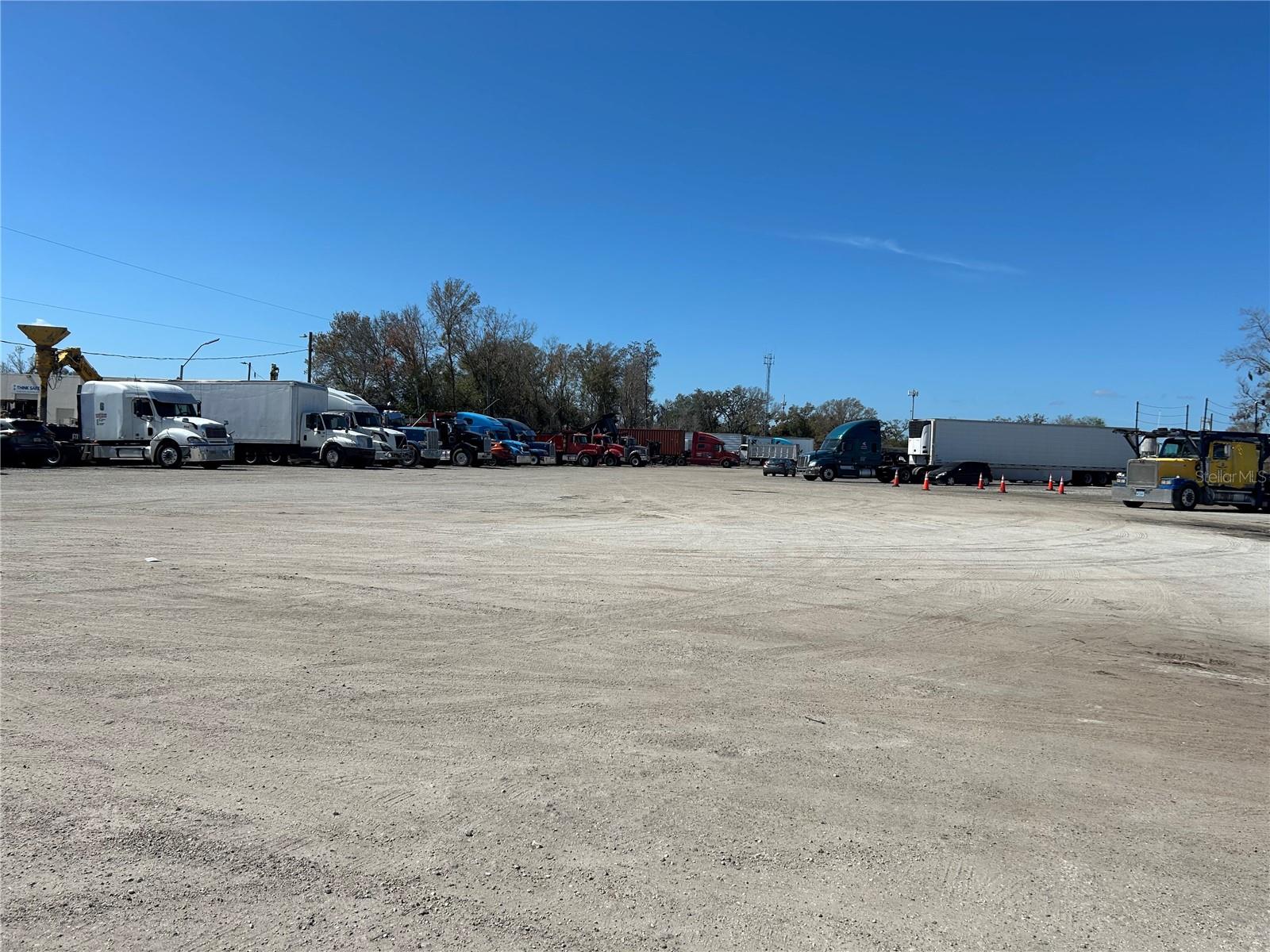 7.64 Acres For Sale in Airport District Industrial Corridor - Tampa, FL - $6,200,000 7.64 Acres For Sale in Airport District Industrial Corridor - Tampa, FL - $6,200,000